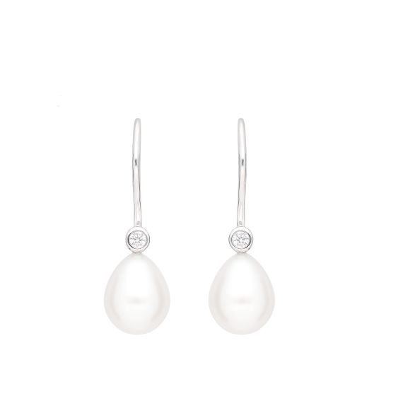 Ohrhänger mit Brisur